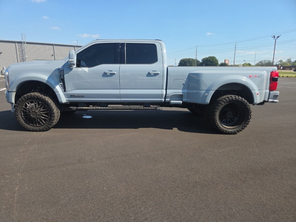 2025 Ford F-450SD Lariat DRW