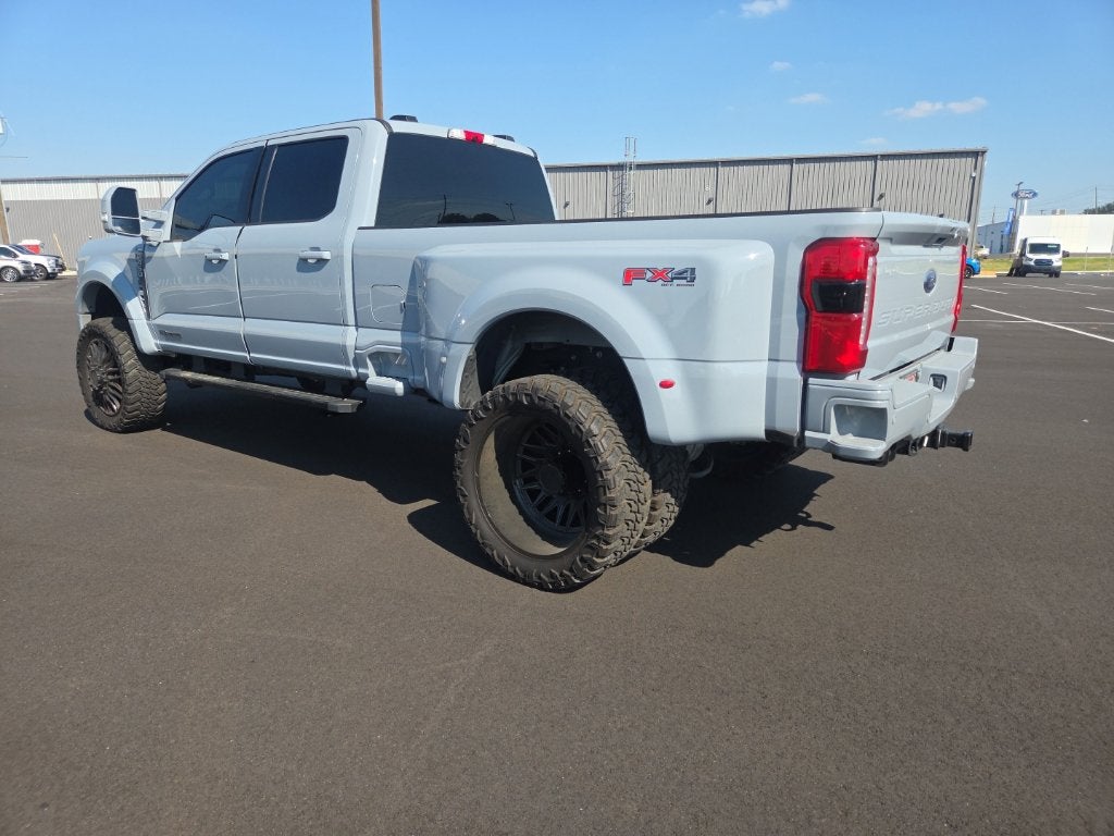 2025 Ford F-450SD Lariat DRW