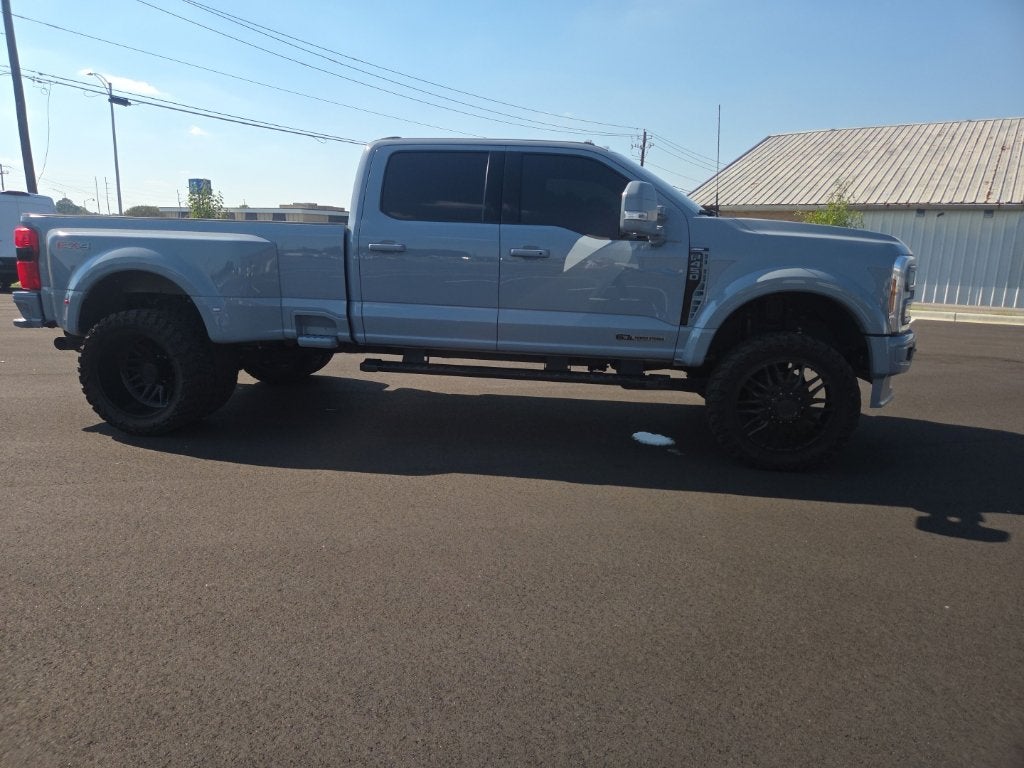 2025 Ford F-450SD Lariat DRW