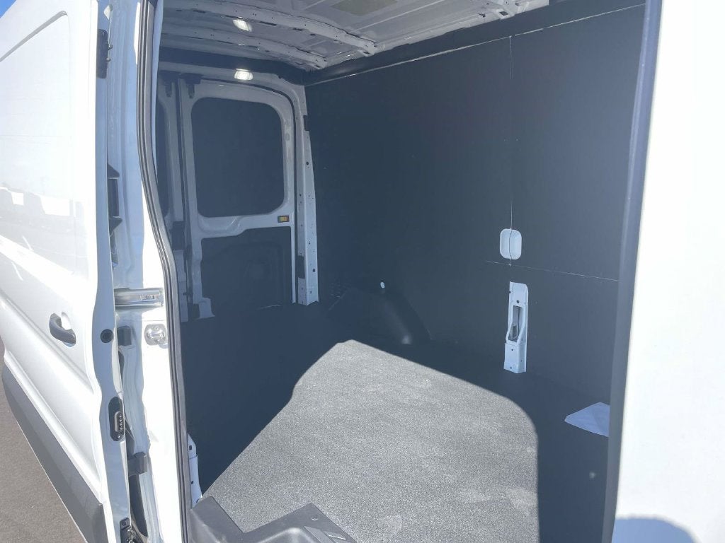 2027 Ford Transit-250 Base