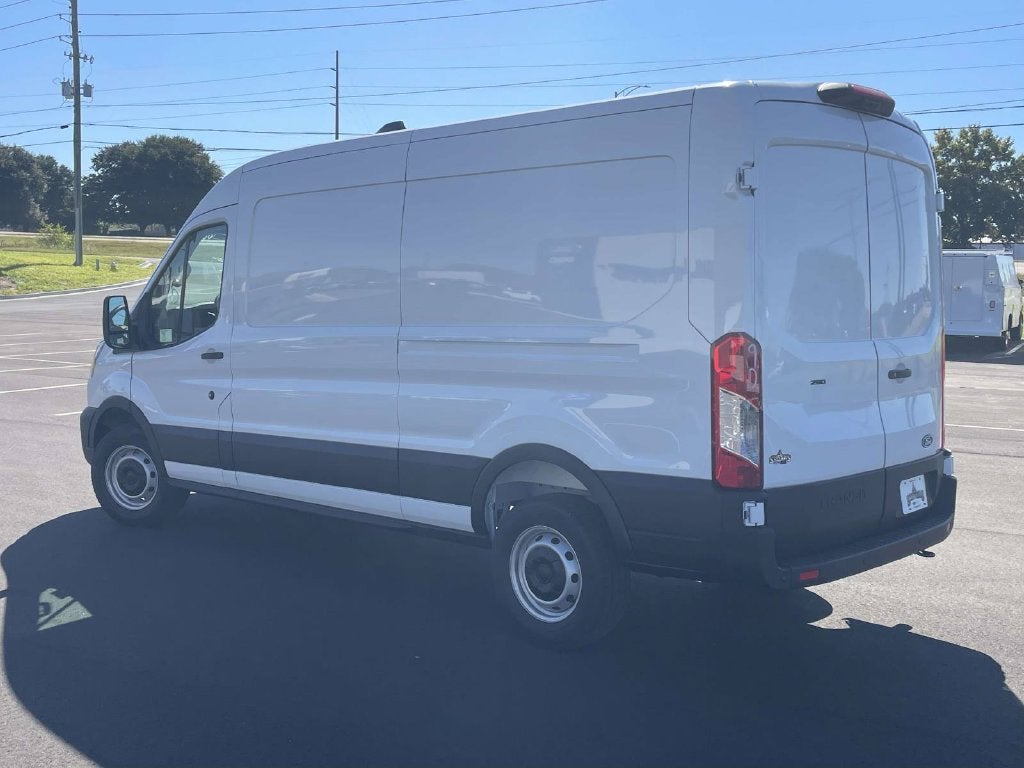2027 Ford Transit-250 Base