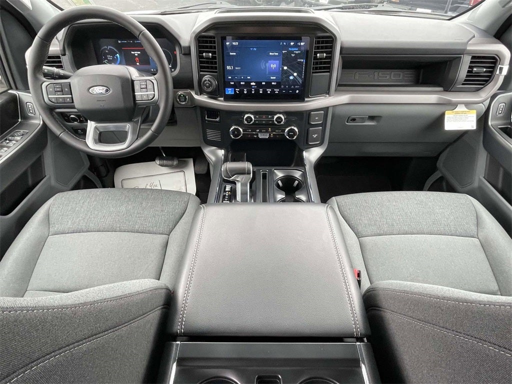 2025 Ford F-150 Lightning XLT