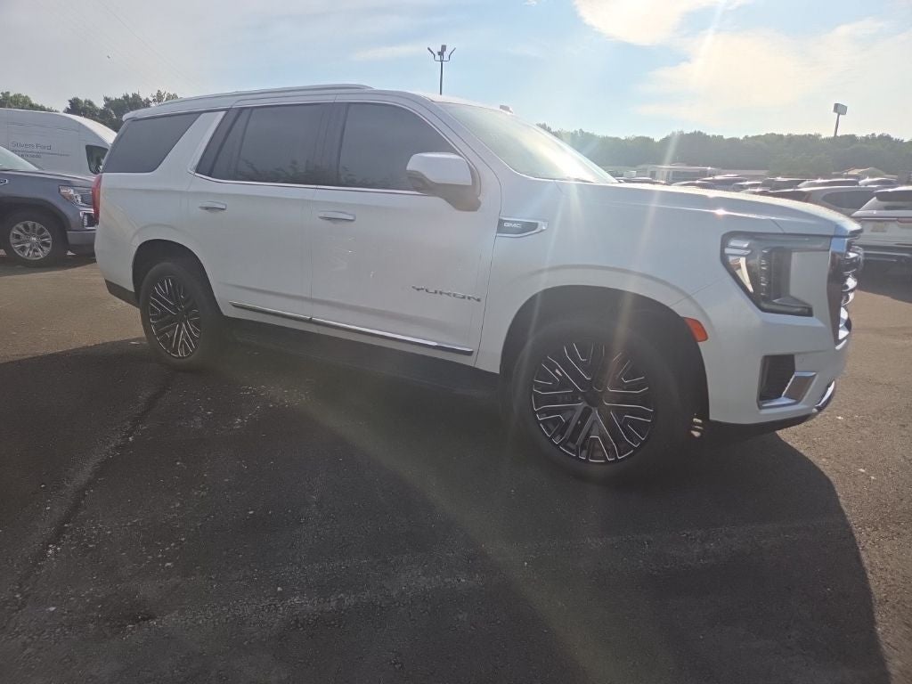 2022 GMC Yukon SLT