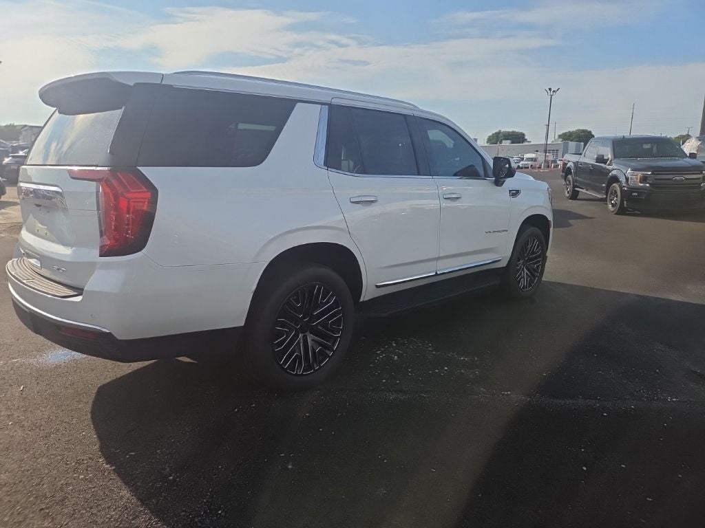 2022 GMC Yukon SLT