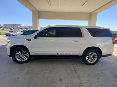 2023 GMC Yukon XL SLT