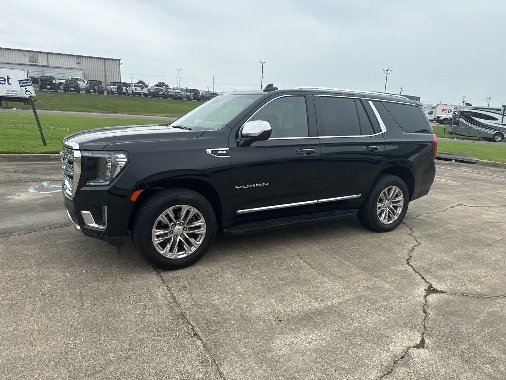 2023 GMC Yukon SLT