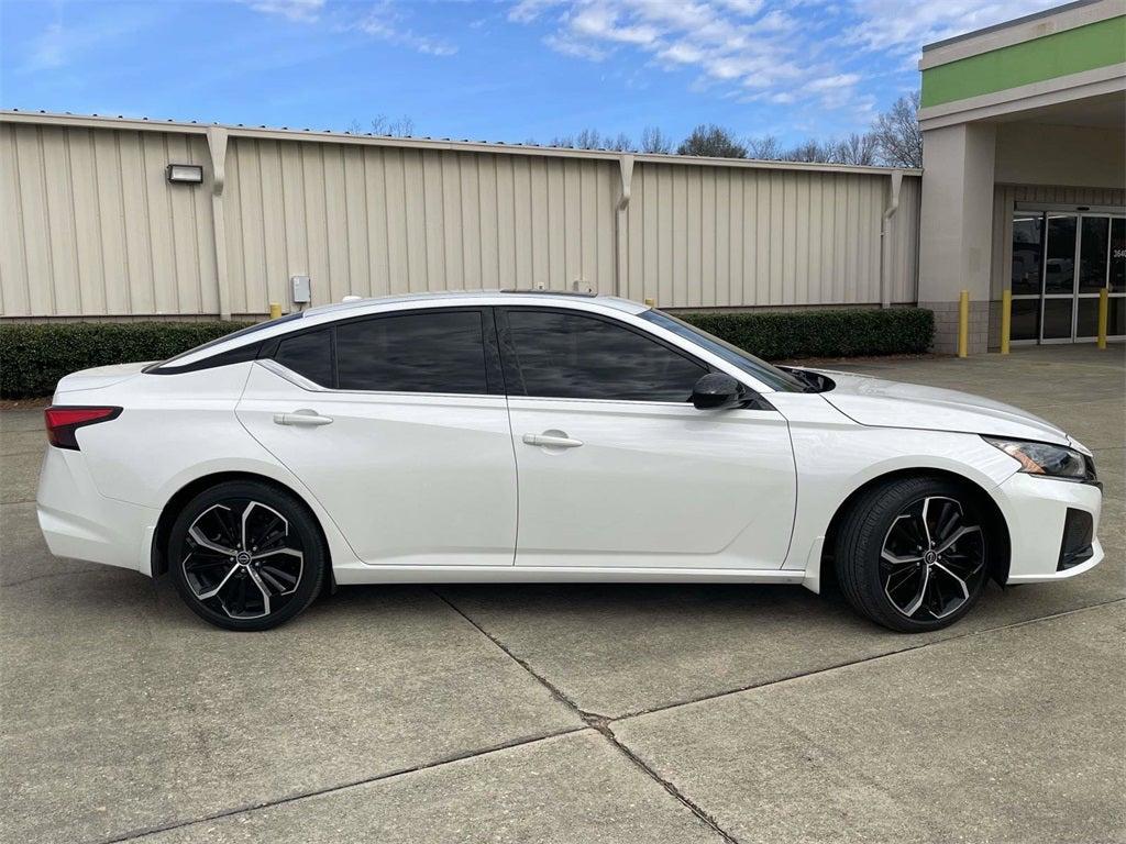 2023 Nissan Altima 2.5 SR