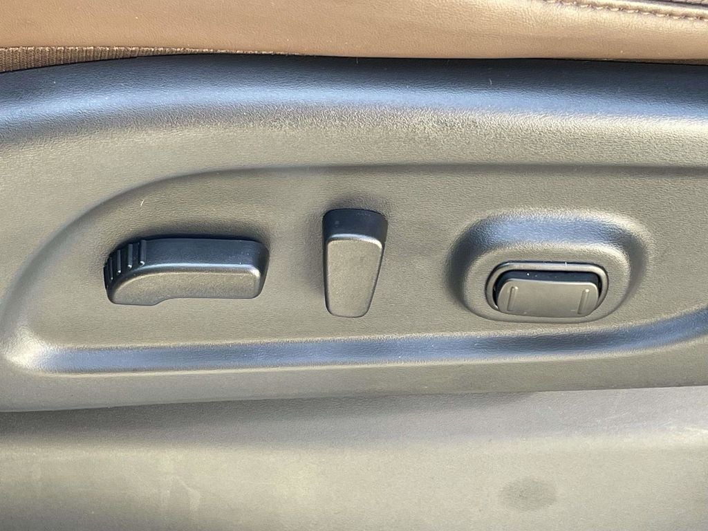 2024 Nissan Titan Platinum Reserve