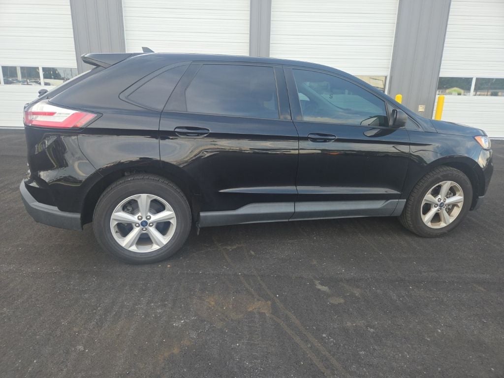 2020 Ford Edge SE