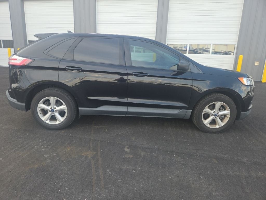 2020 Ford Edge SE