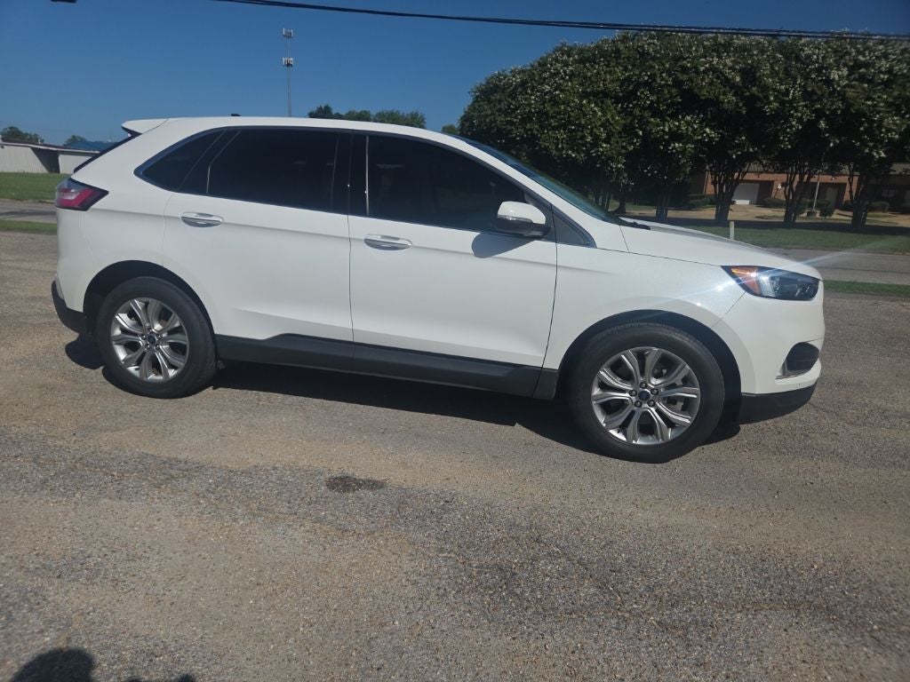 2022 Ford Edge Titanium