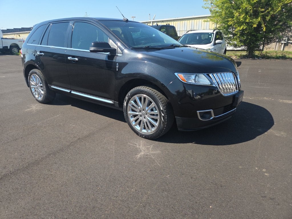 2015 Lincoln MKX Base
