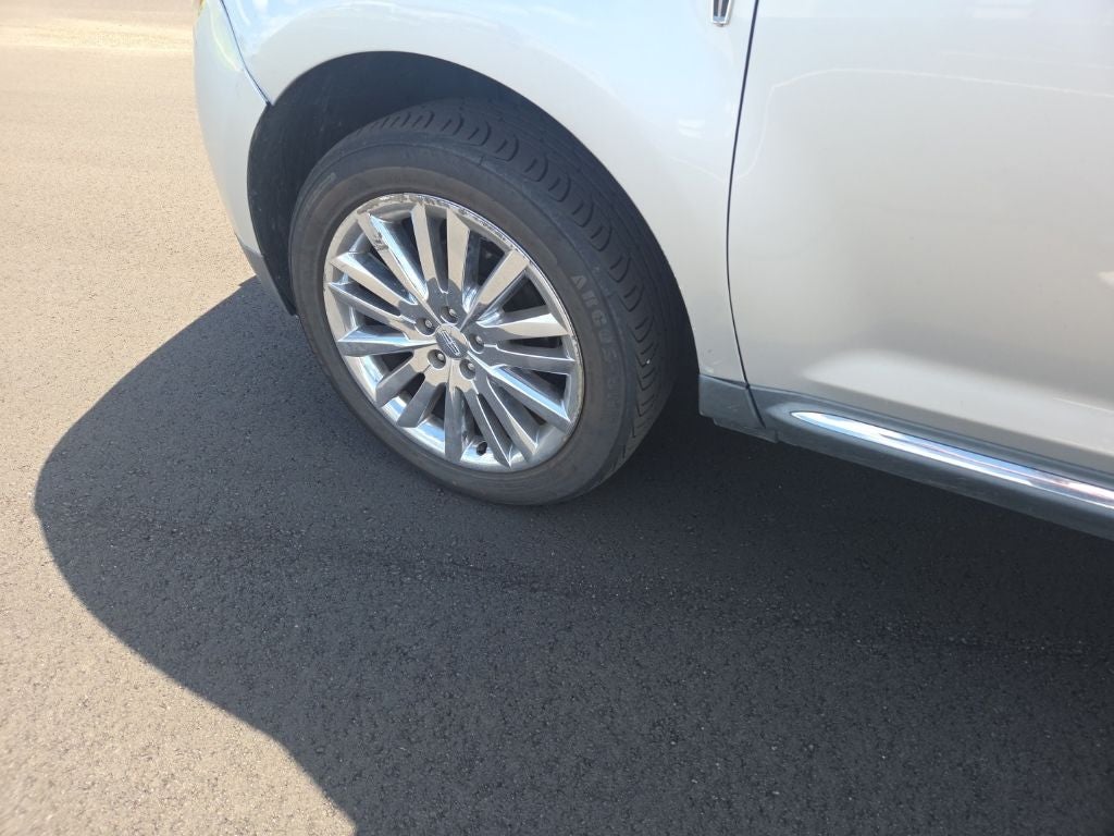 2012 Lincoln MKX Base