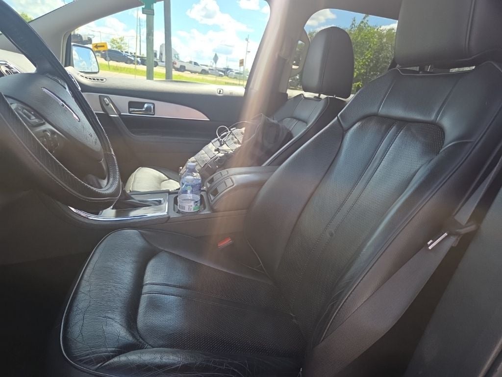 2012 Lincoln MKX Base