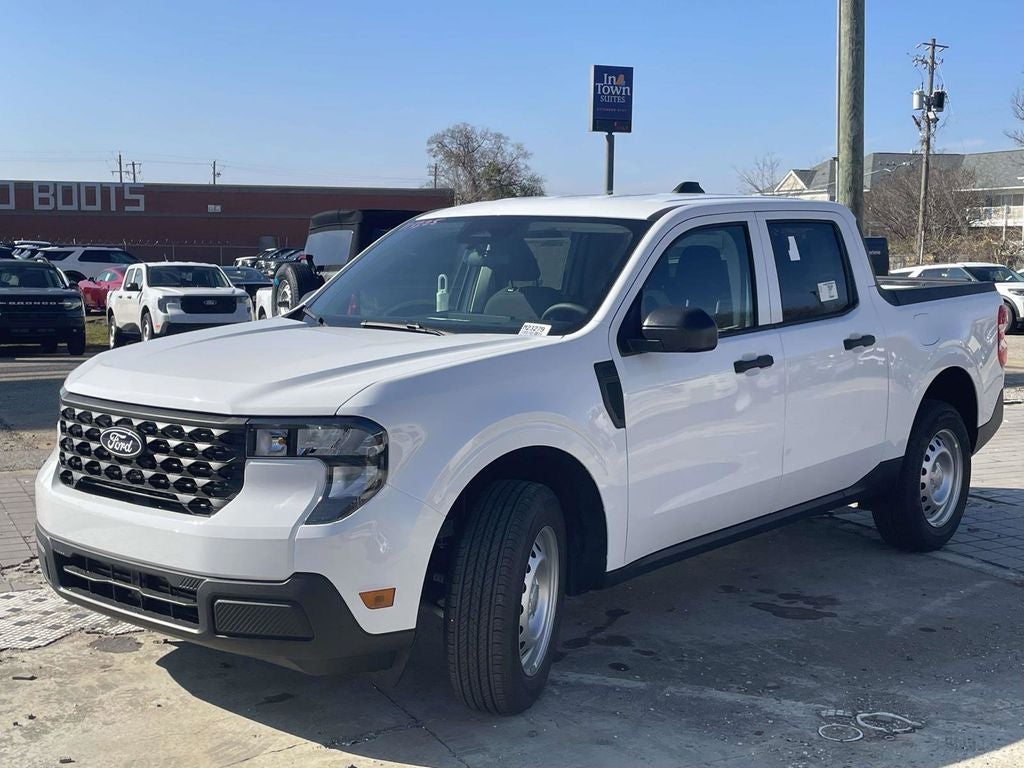 2025 Ford Maverick XL