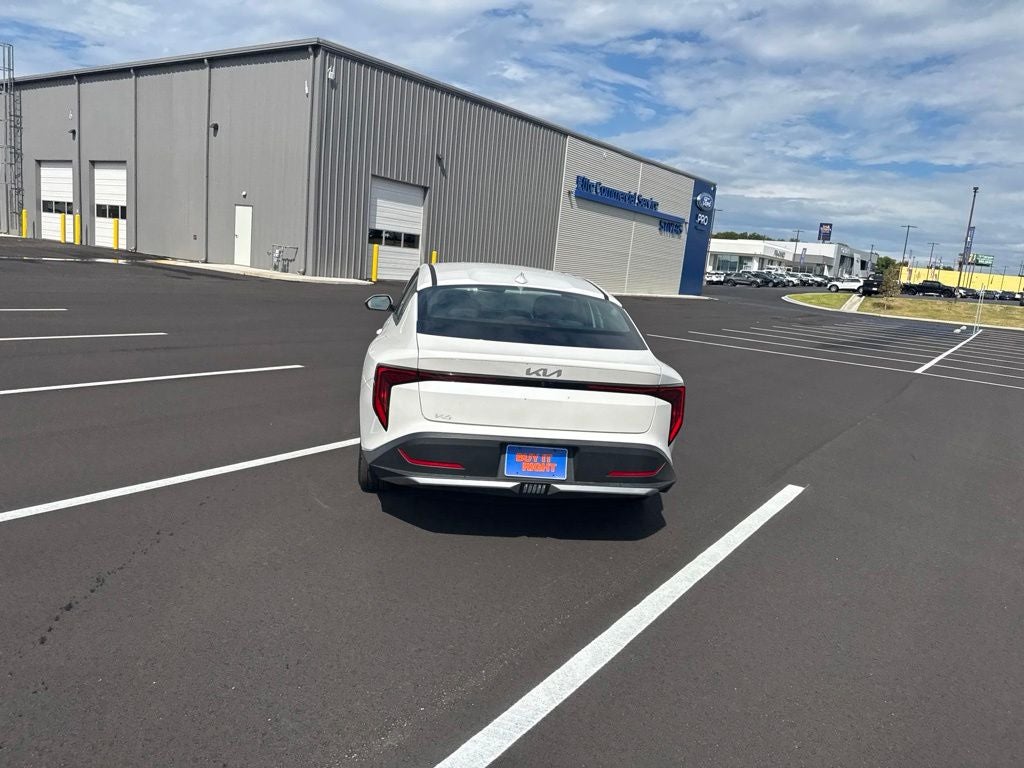 2025 Kia K4 LXS