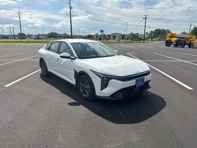 2025 Kia K4 LXS