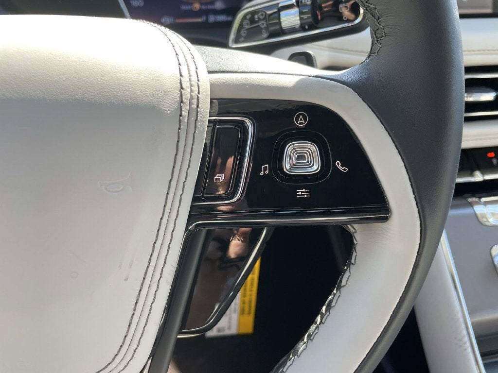 2027 Lincoln Aviator Premiere