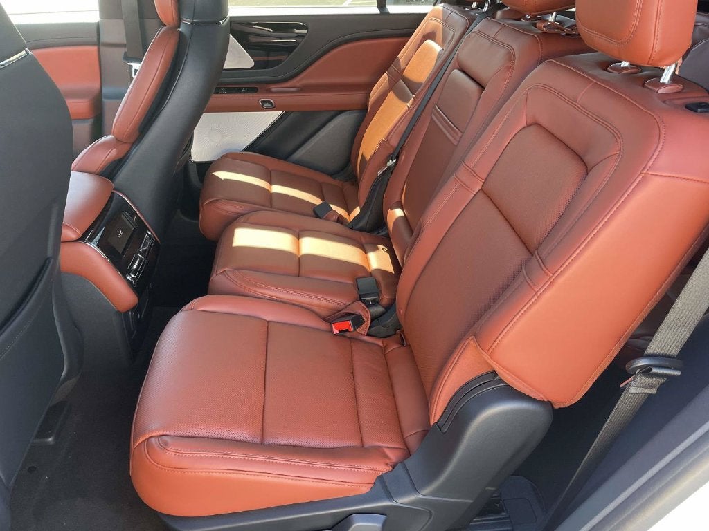 2027 Lincoln Aviator Reserve