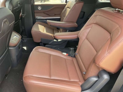2027 Lincoln Navigator Reserve