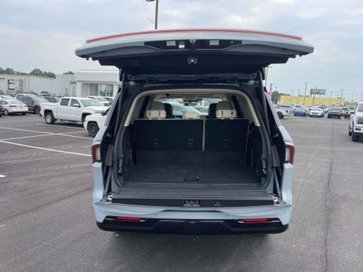2027 Lincoln Navigator Reserve