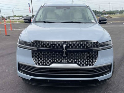 2027 Lincoln Navigator Reserve
