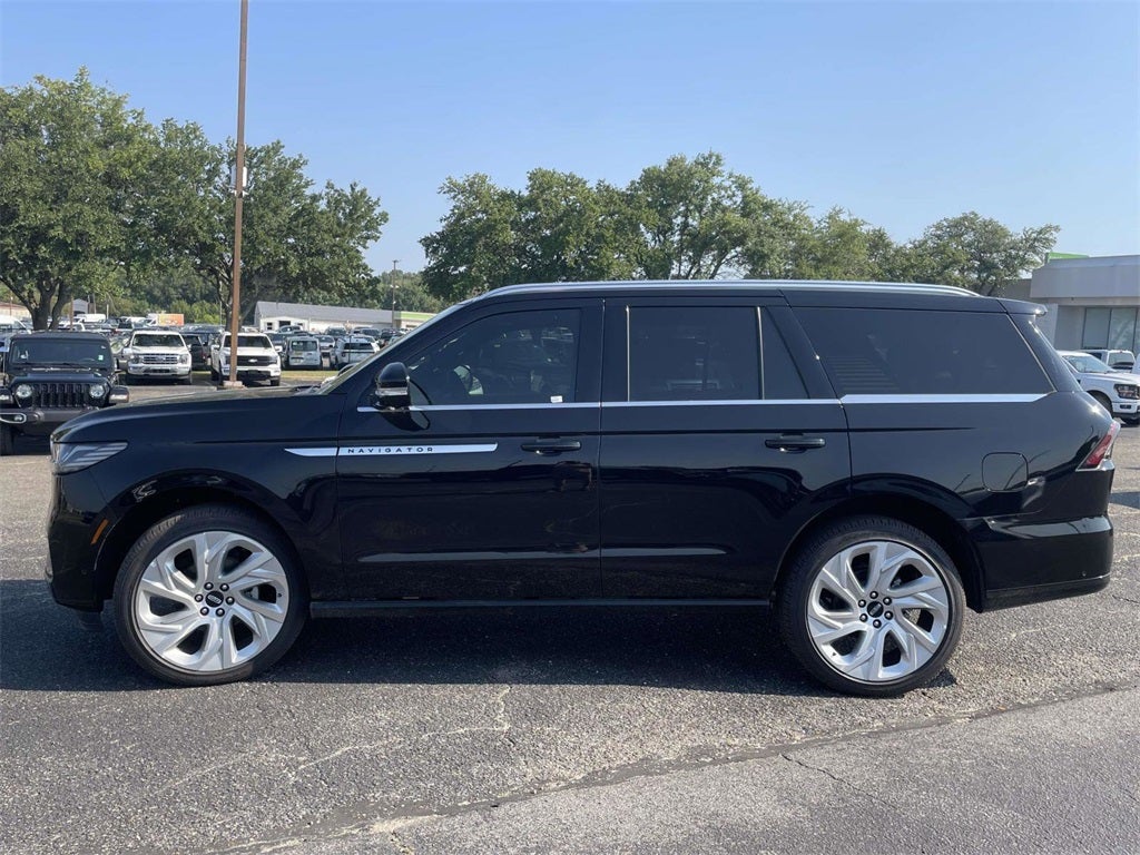 2025 Lincoln Navigator Reserve