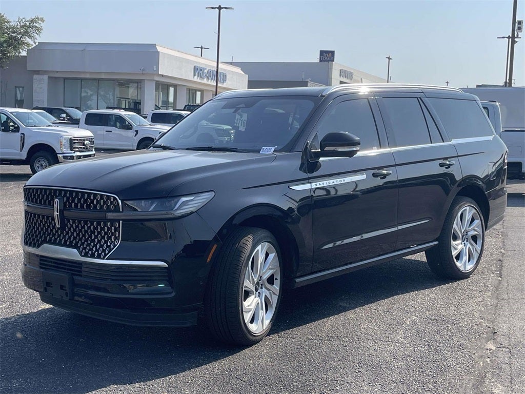 2025 Lincoln Navigator Reserve