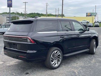 2026 Lincoln Navigator Premiere