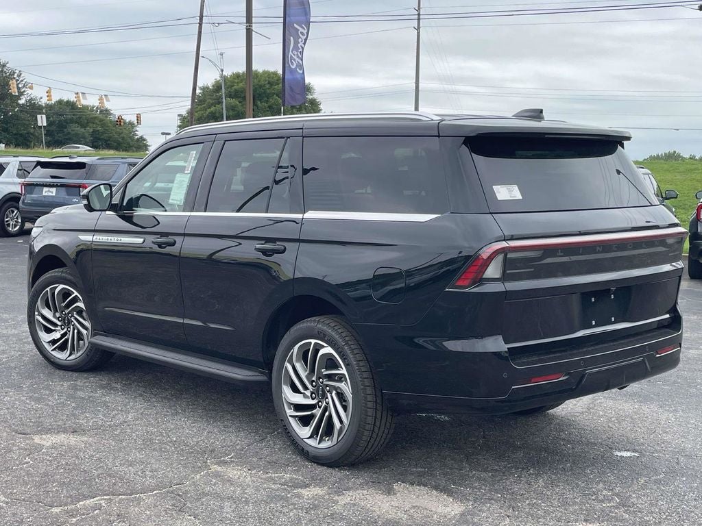 2026 Lincoln Navigator Premiere