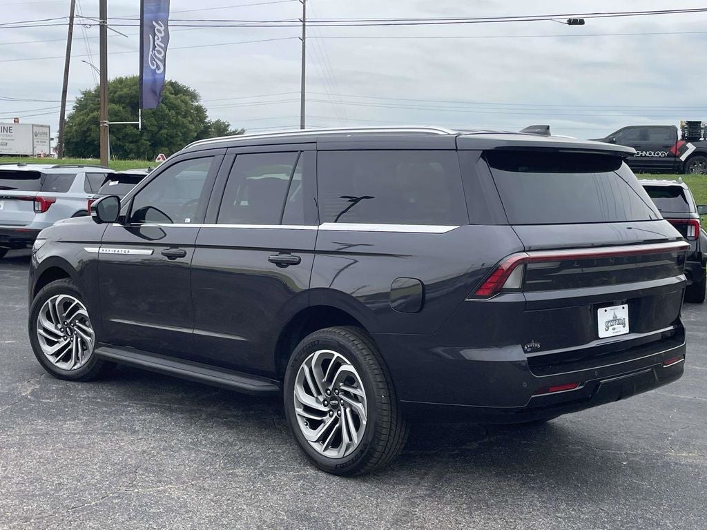 2026 Lincoln Navigator Premiere