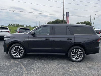 2026 Lincoln Navigator Premiere