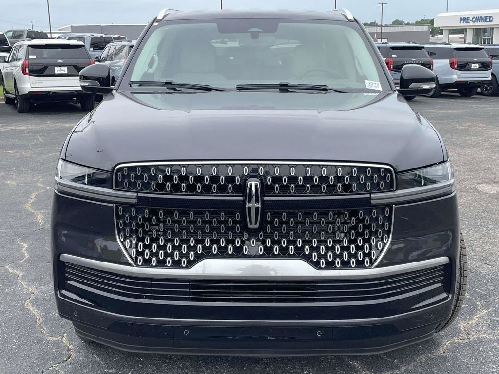 2026 Lincoln Navigator Premiere