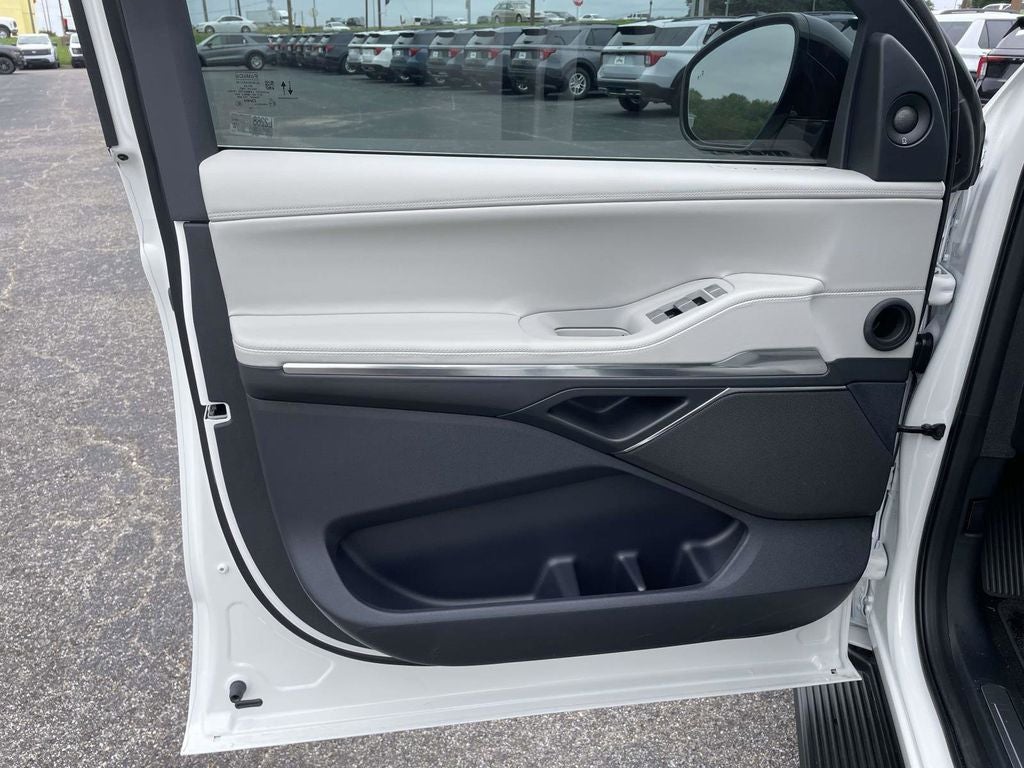 2026 Lincoln Navigator Premiere