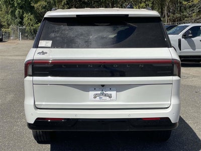 2025 Lincoln Navigator L Reserve