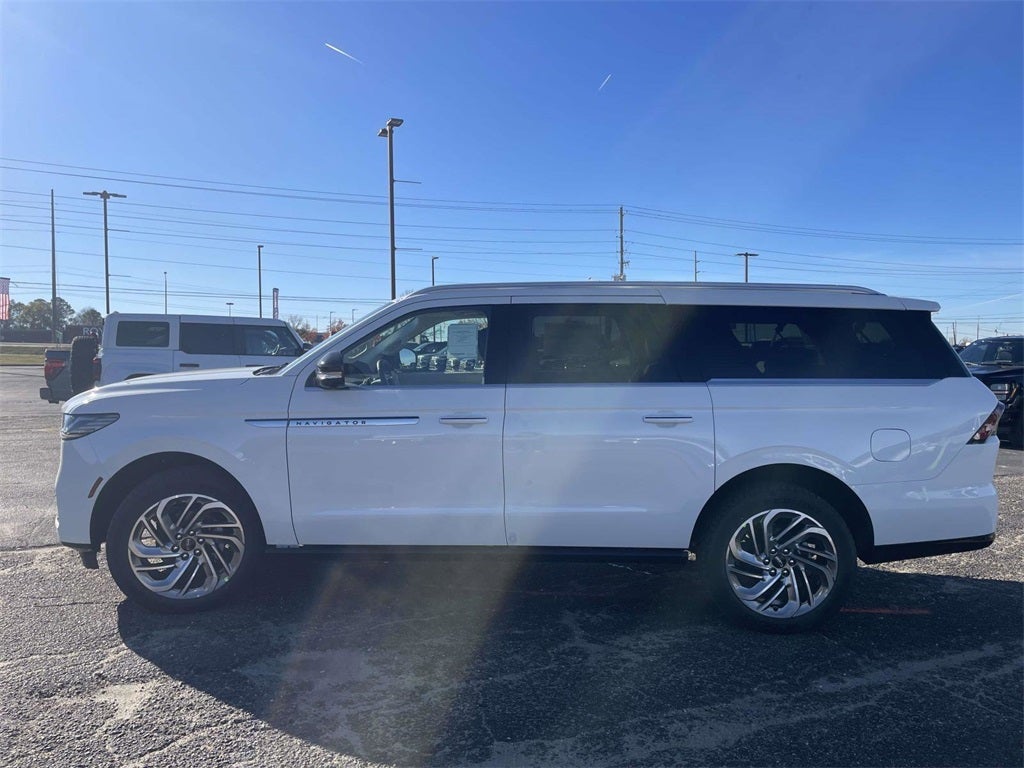 2025 Lincoln Navigator L Reserve