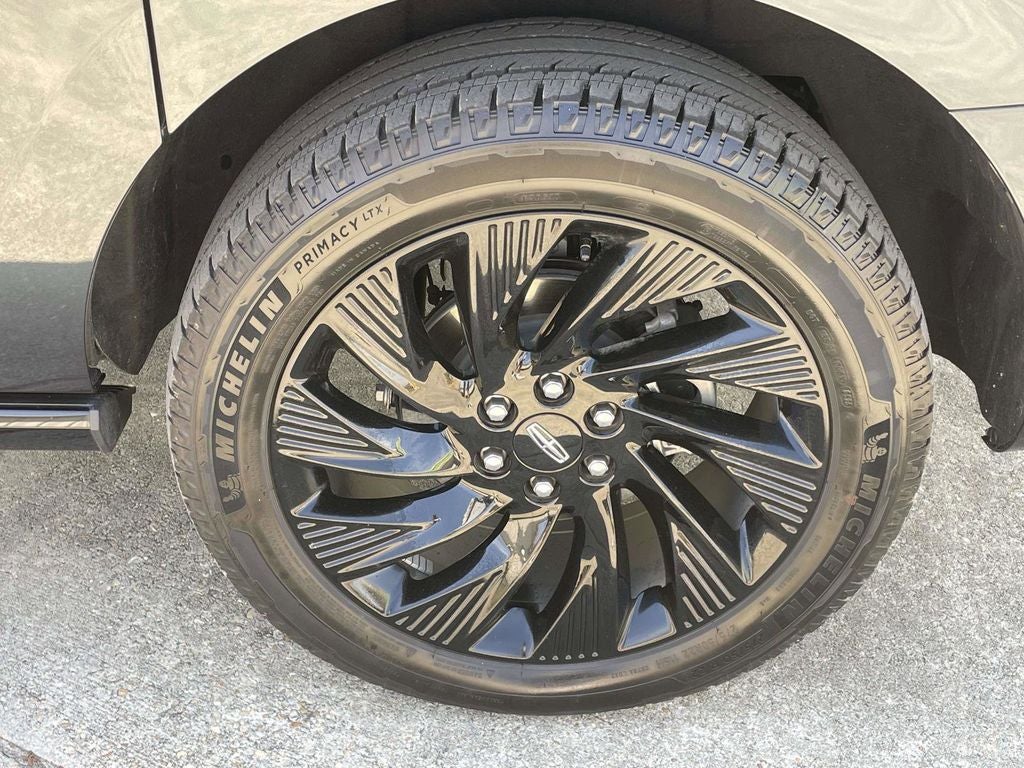 2025 Lincoln Navigator L Reserve