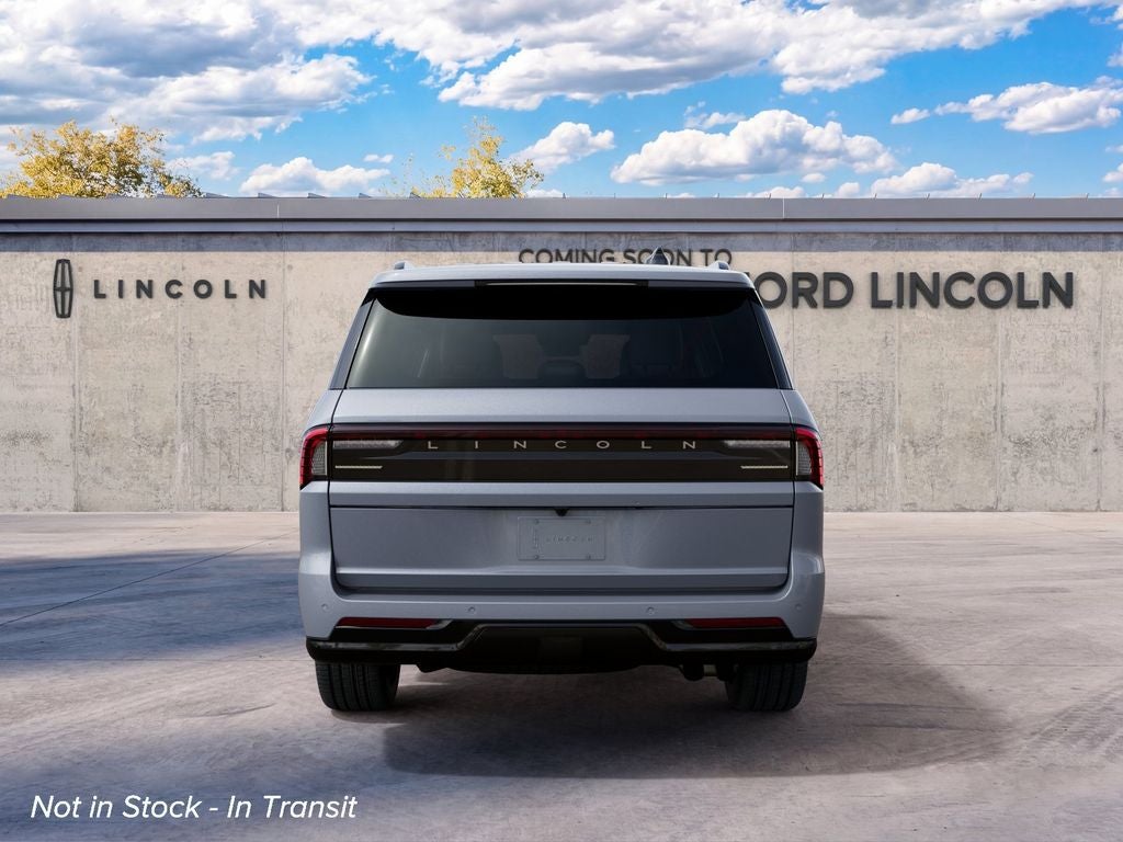 2027 Lincoln Navigator L Reserve