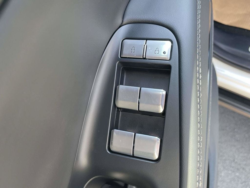 2027 Lincoln Navigator L Reserve