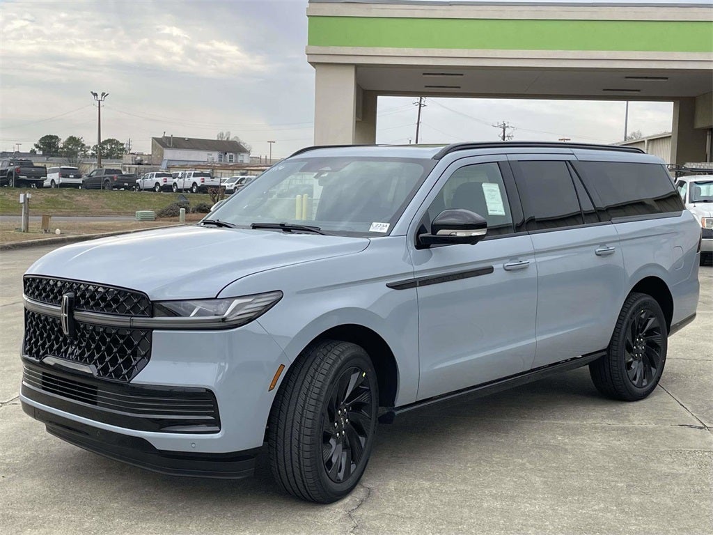 2026 Lincoln Navigator L Reserve