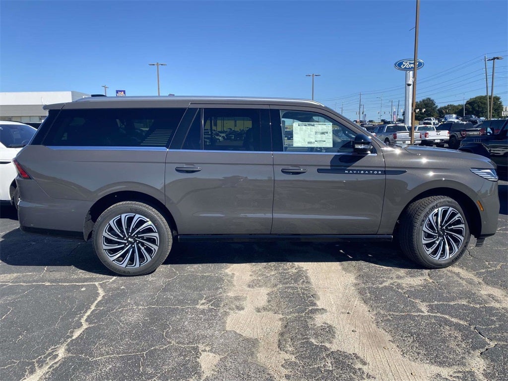 2025 Lincoln Navigator L Black Label