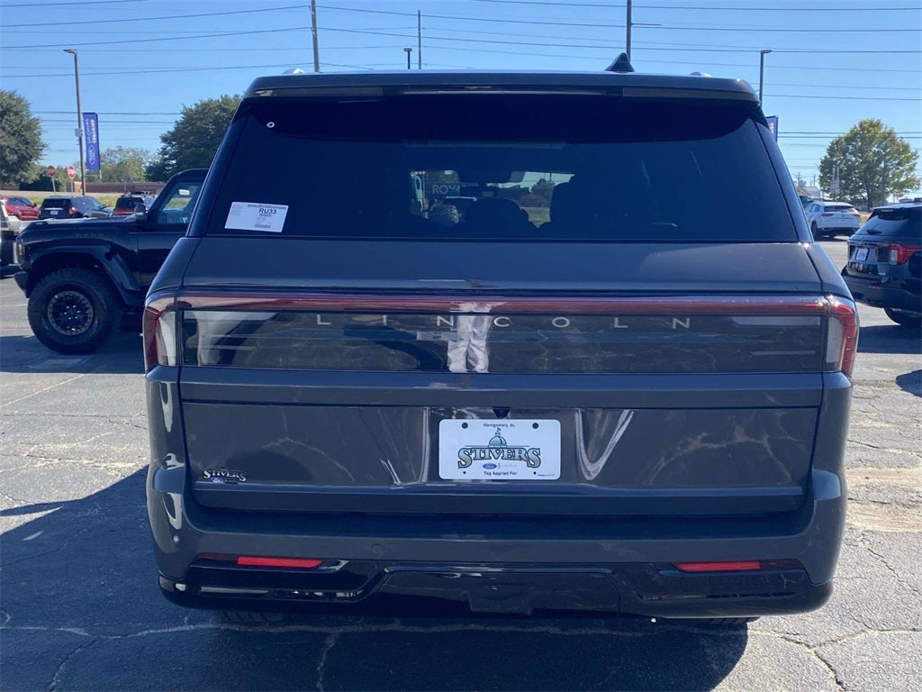 2025 Lincoln Navigator L Black Label