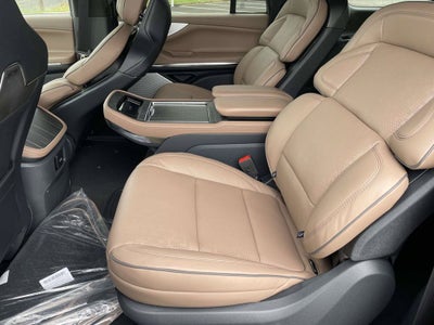2027 Lincoln Navigator L Black Label