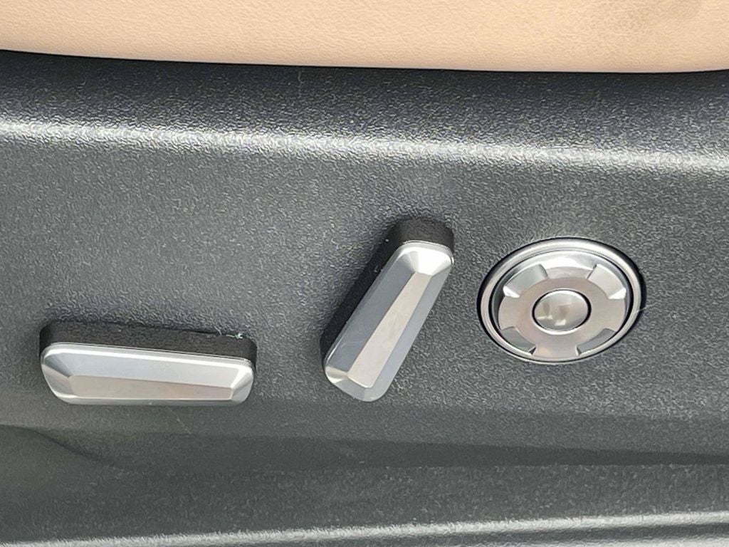 2027 Lincoln Navigator L Black Label