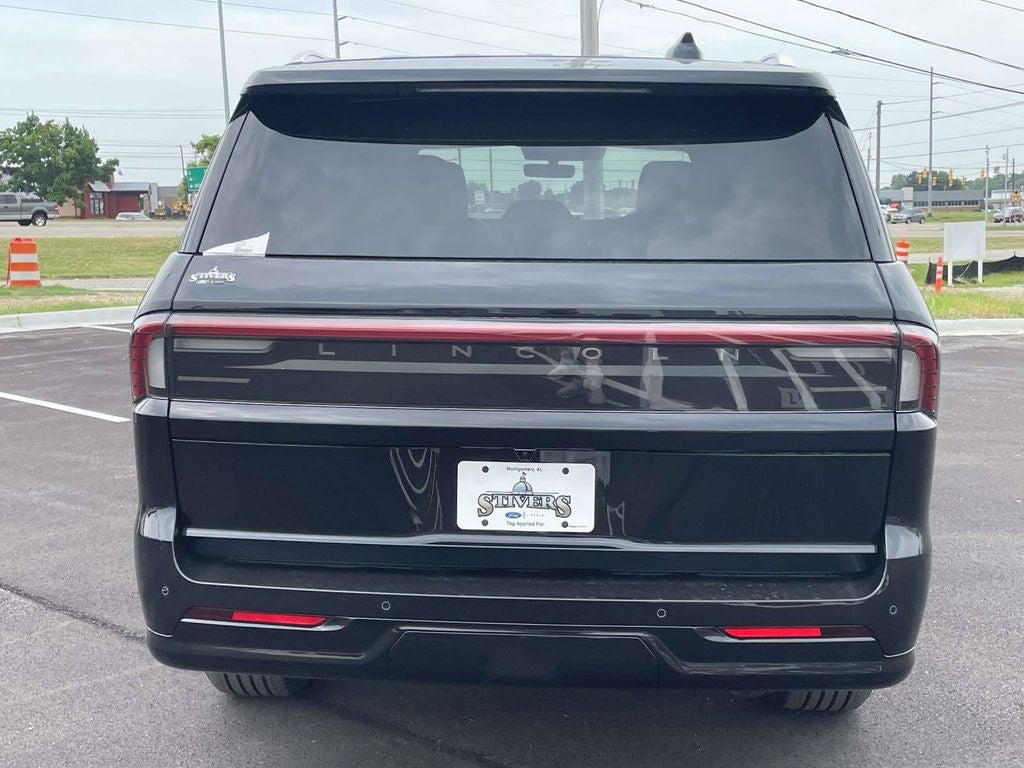 2027 Lincoln Navigator L Black Label