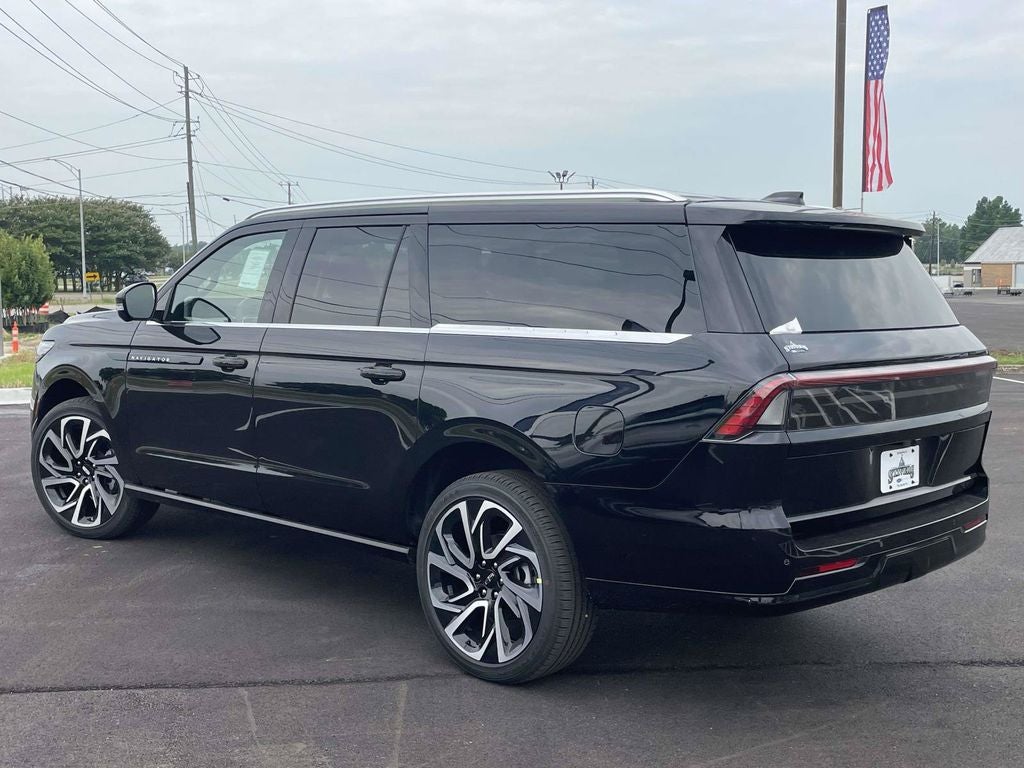 2027 Lincoln Navigator L Black Label