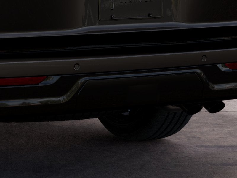 2027 Lincoln Navigator L Black Label Commercial