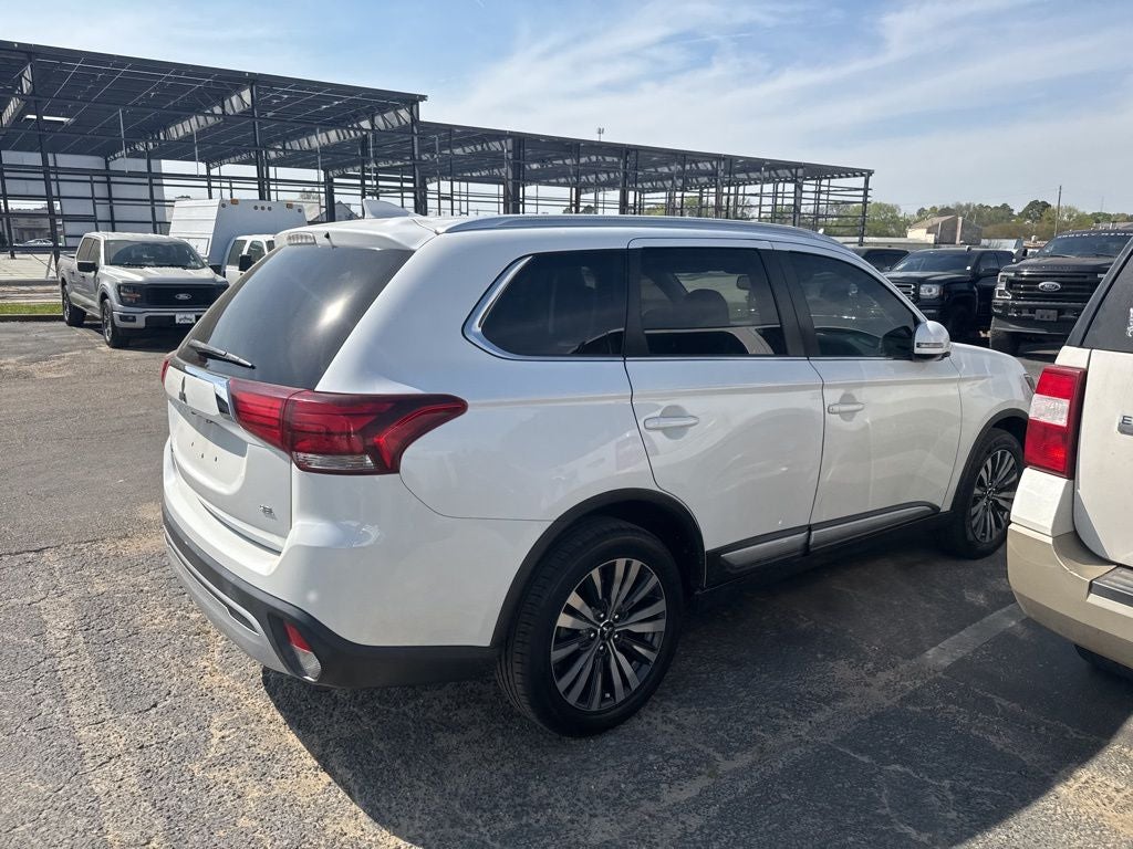 2020 Mitsubishi Outlander Base