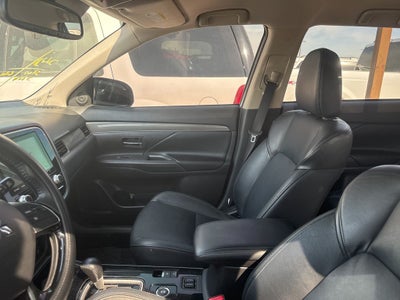 2020 Mitsubishi Outlander Base