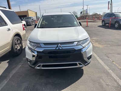2020 Mitsubishi Outlander Base